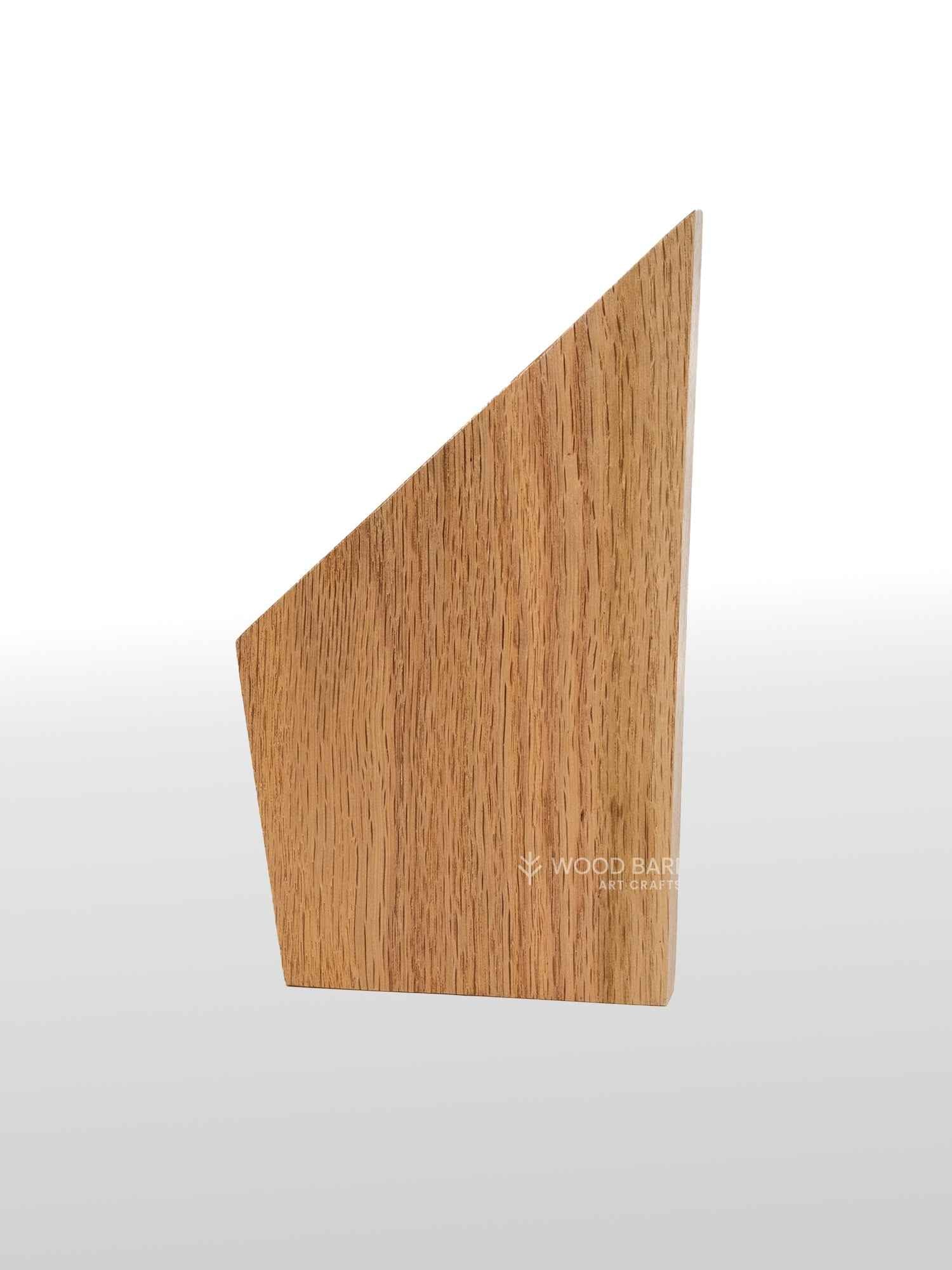 Customizable Oak Wood Momento: Timeless Recognition Crafted in Oak