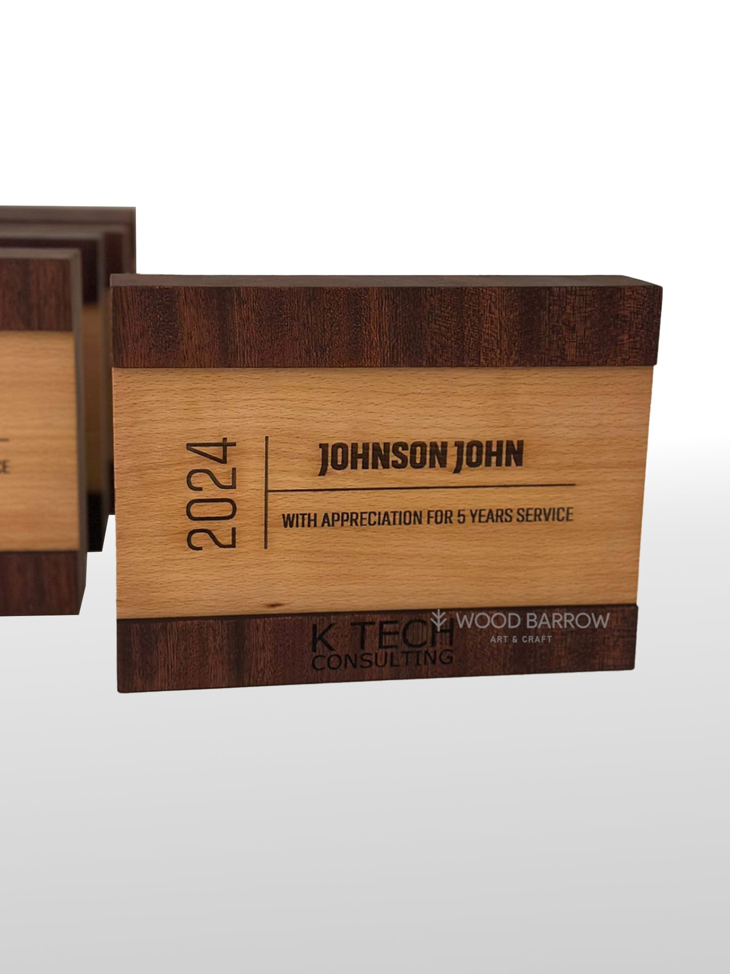 Customizable Wooden Memento – Premium Keepsake Crafted with Two Types of Wood